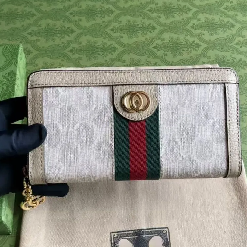 Elegant Textured Trifold Wallet with Striped Accent